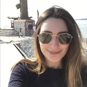 Meet your Posher, Karen